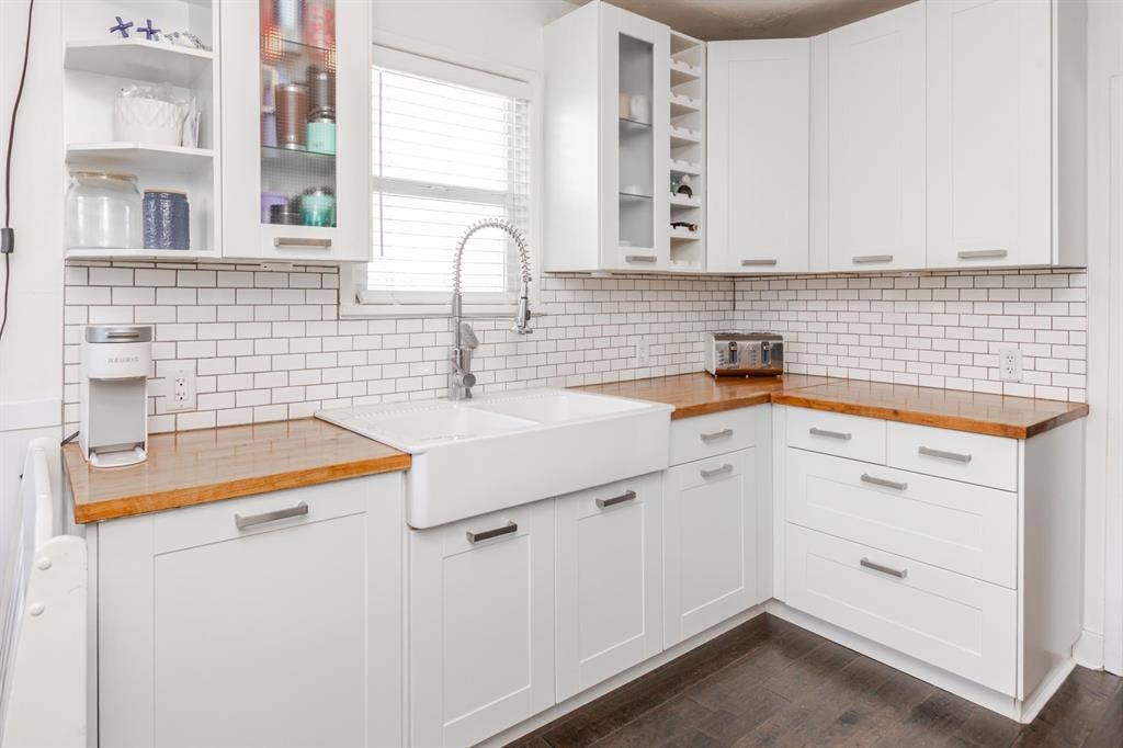 Primary Bathroom Photo of 33479 5 Avenue, Mission, BC