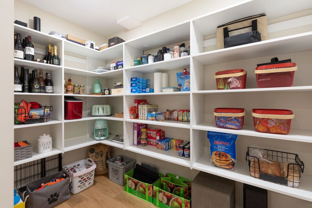 Bedroom 2 Photo of 1510 Crystal Creek Drive, Anmore, BC