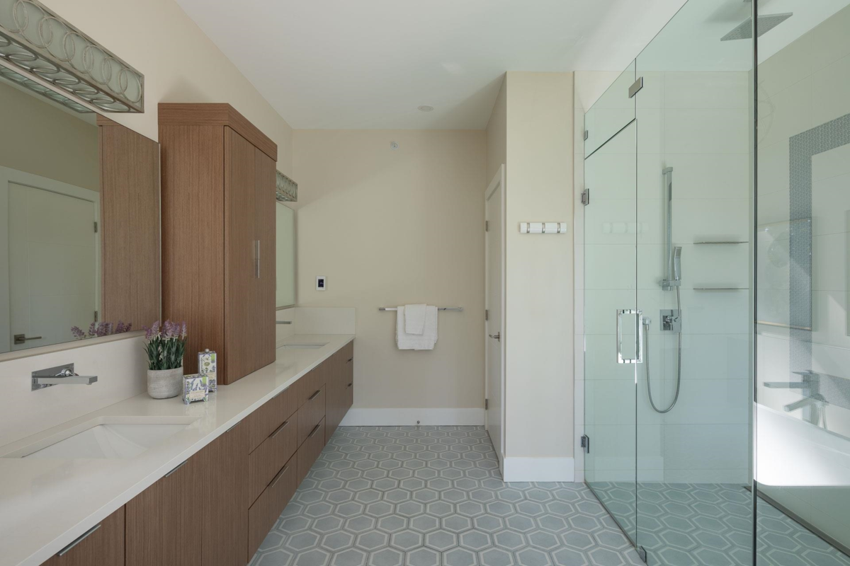 Entry Foyer Photo of 1510 Crystal Creek Drive, Anmore, BC