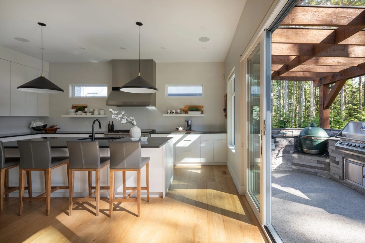 Family Room Photo of 1510 Crystal Creek Drive, Anmore, BC