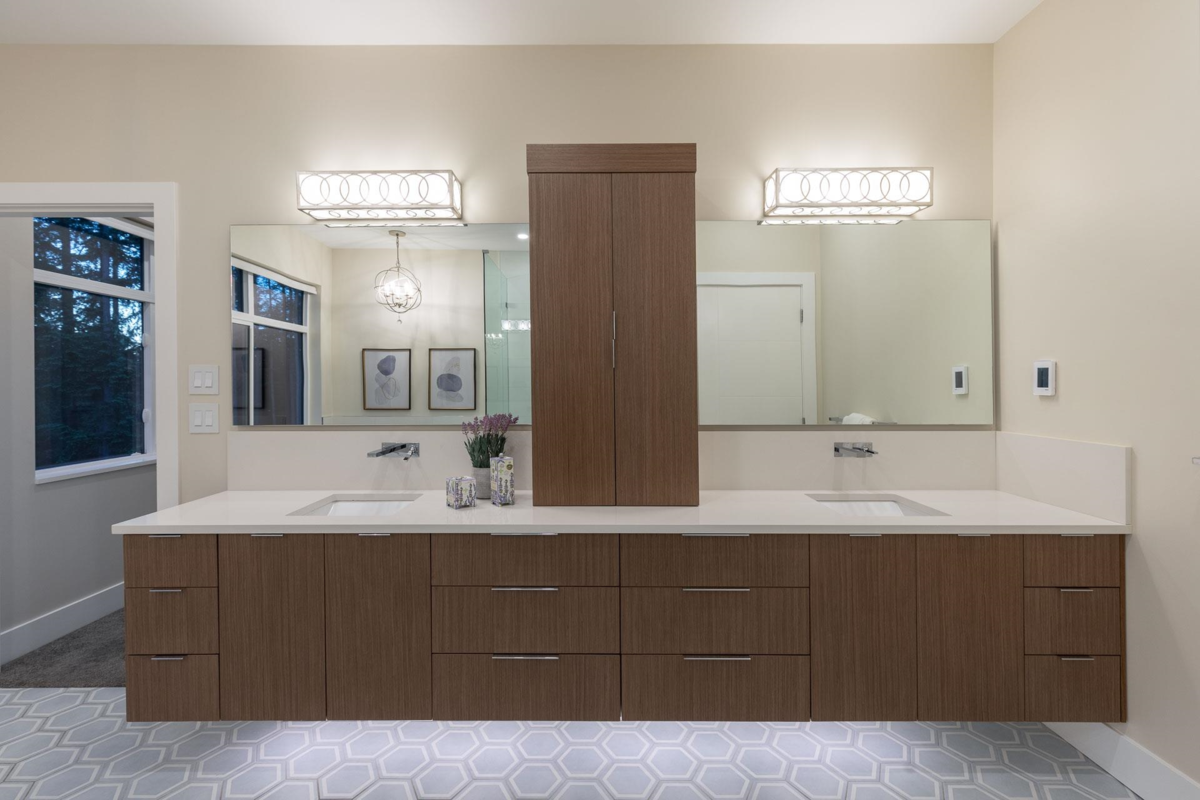 Hallway Photo of 1510 Crystal Creek Drive, Anmore, BC