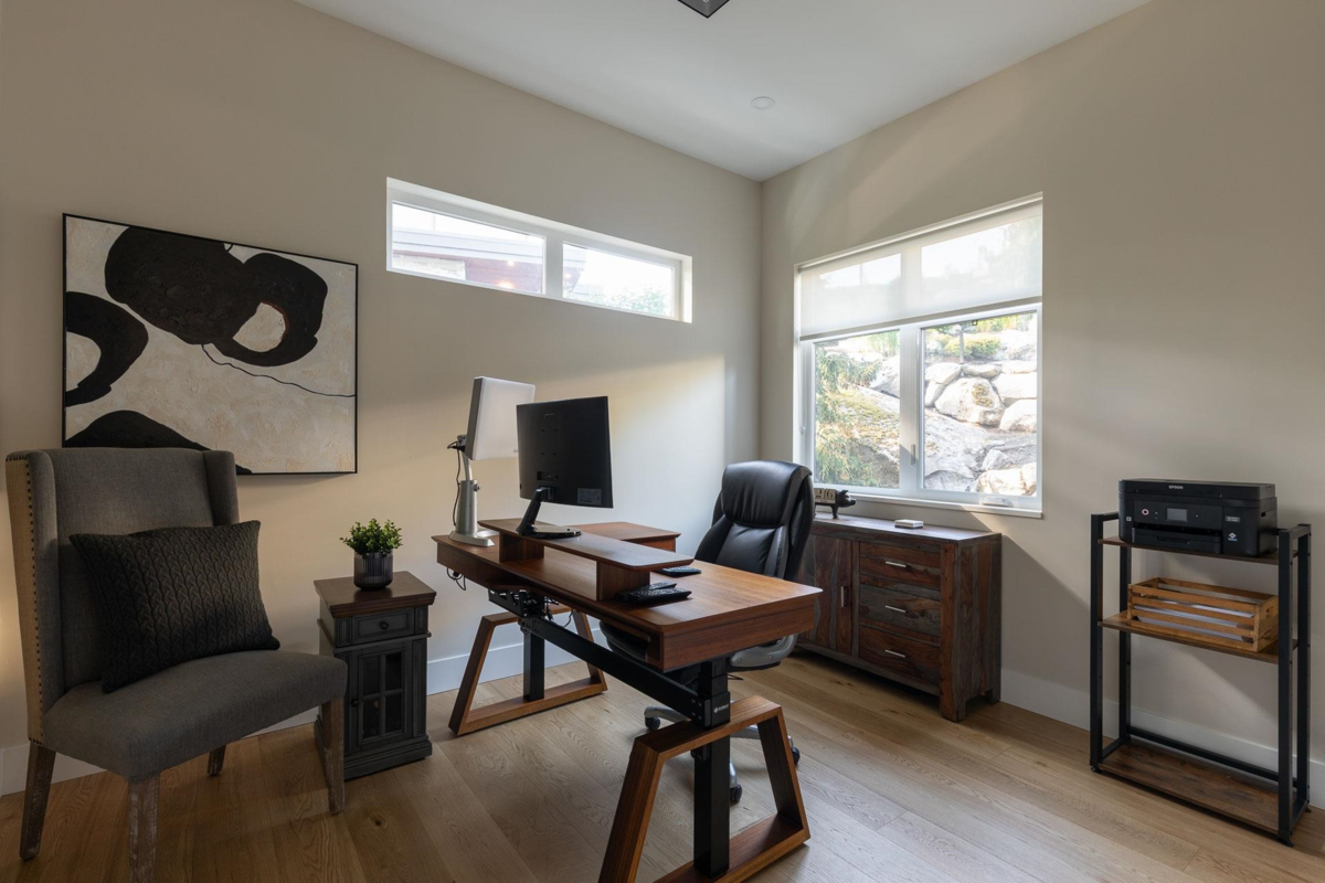 Powder Room Photo of 1510 Crystal Creek Drive, Anmore, BC