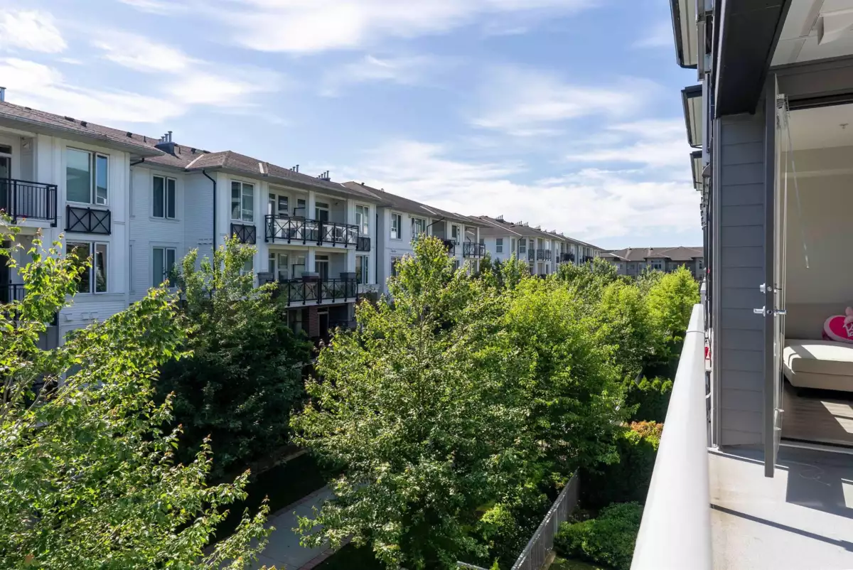 Kitchen Photo of 315 9233 Odlin Road, Richmond, BC