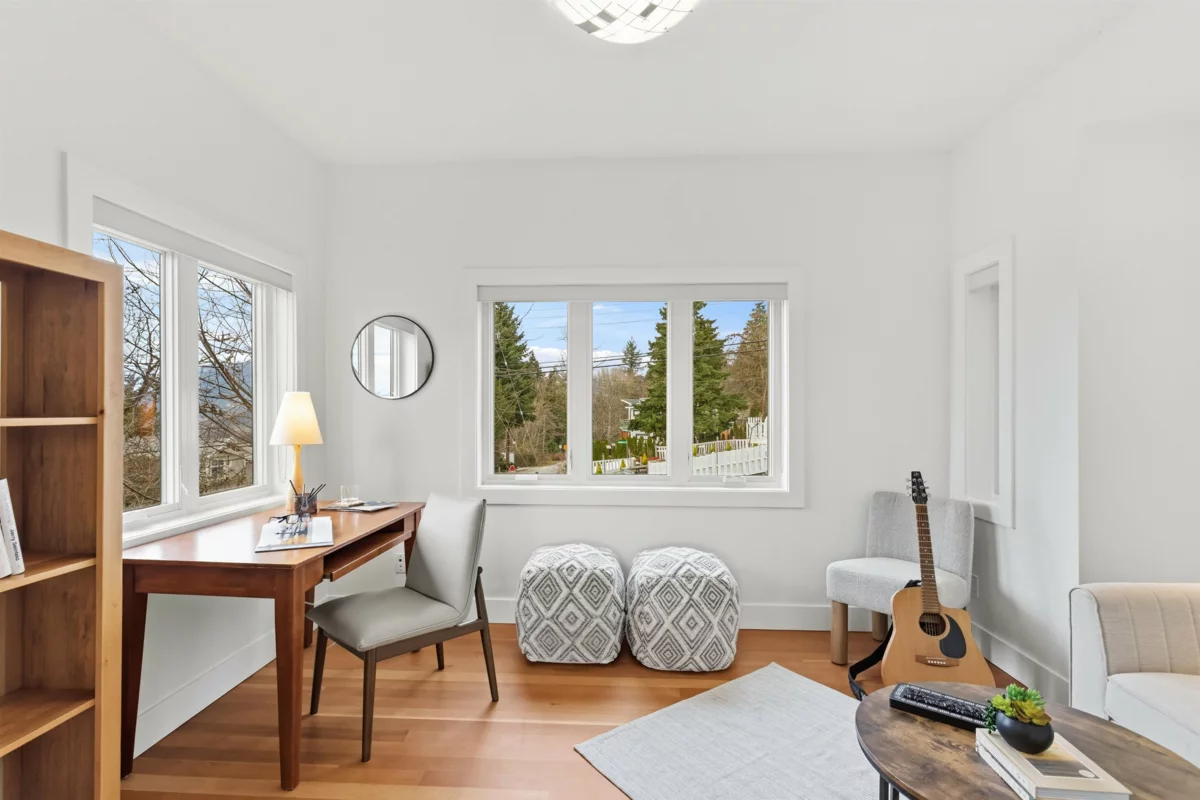 Guest Bathroom Photo of 4850 Eton Street, Burnaby, BC