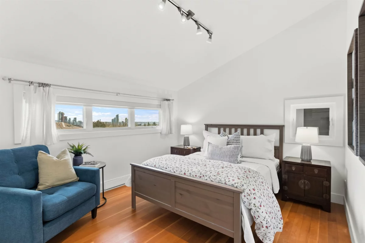 Hot Tub / Spa Photo of 4850 Eton Street, Burnaby, BC