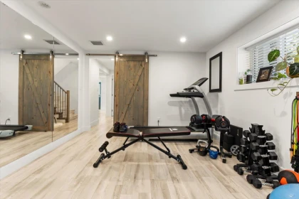 Basement Recreation Room Photo of 540 Naismith Avenue, Harrison Hot Springs, BC