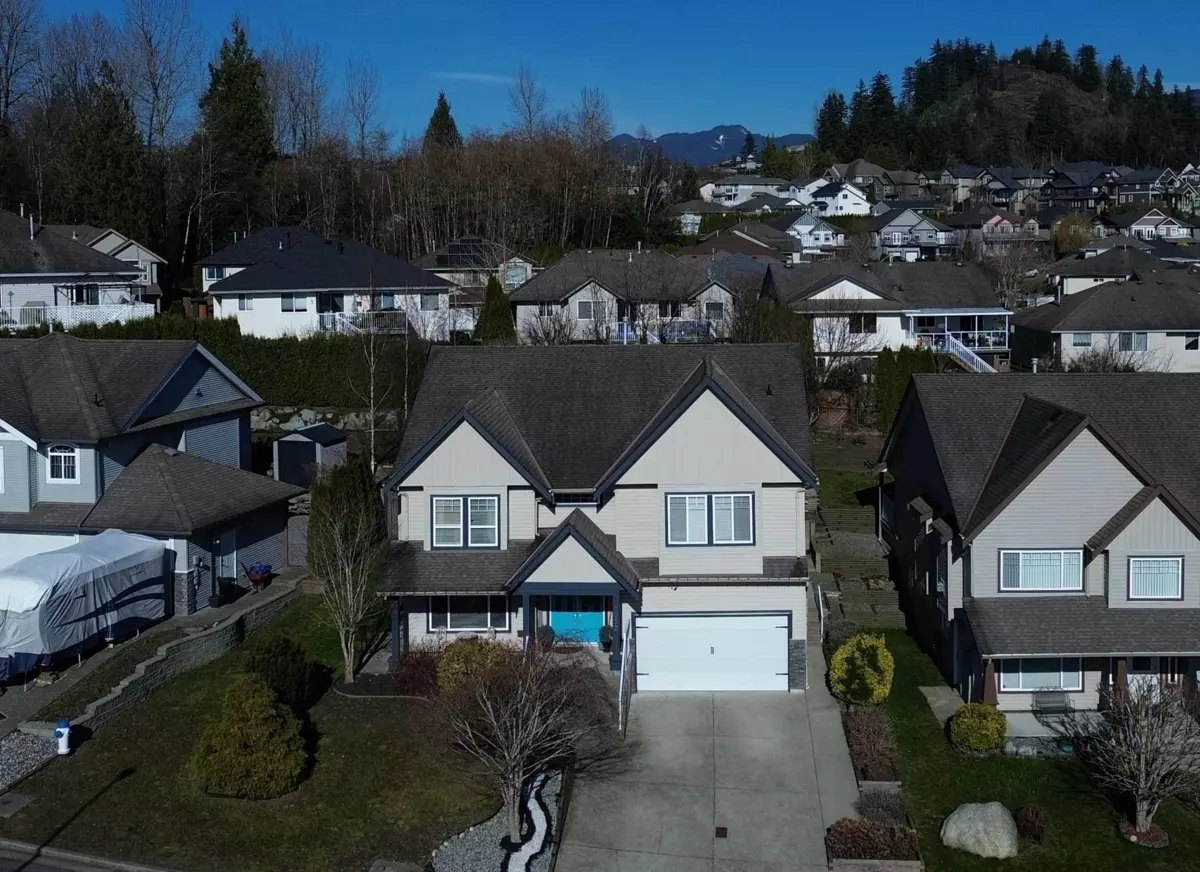 Family Room Photo of 8052 Topper Drive, Mission, BC