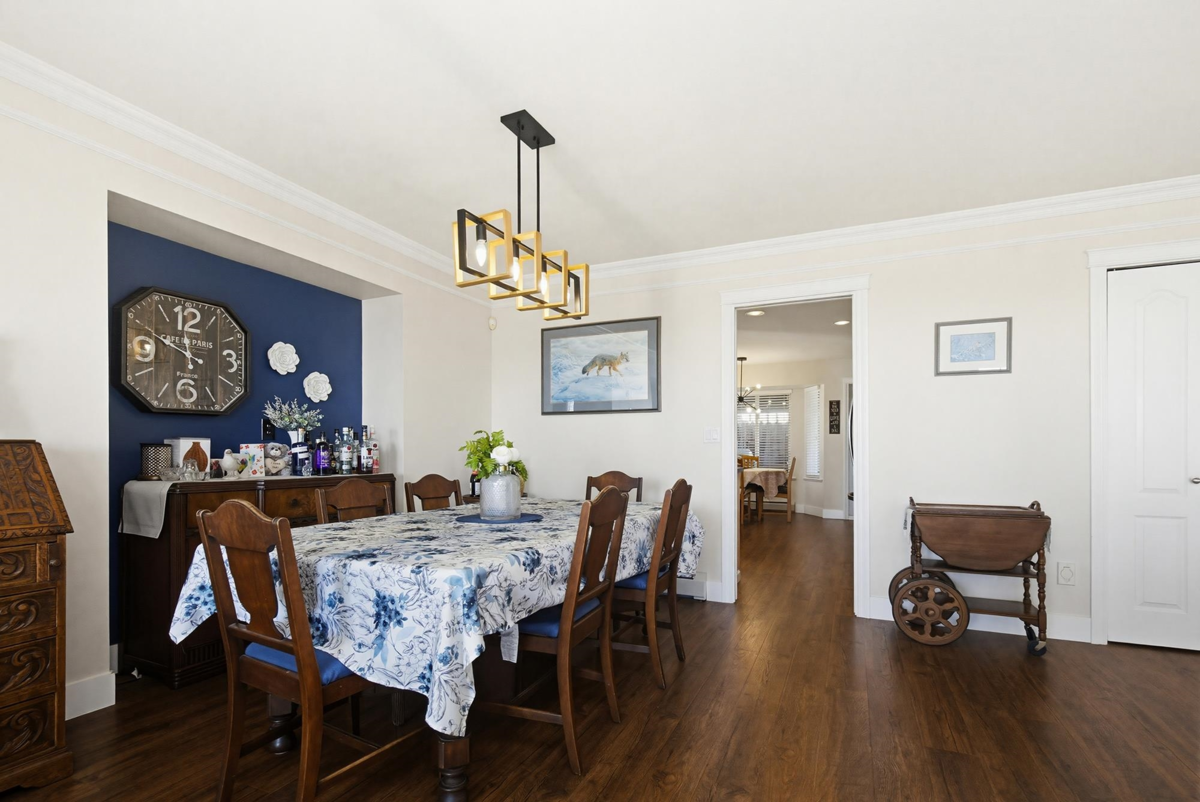 Guest Bathroom Photo of 8052 Topper Drive, Mission, BC