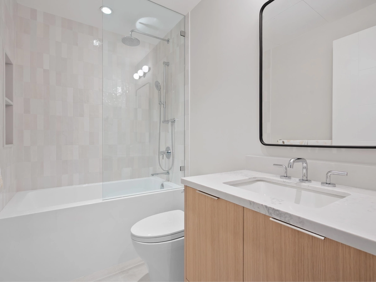 Front Yard Photo of 1295 Duchess Avenue, West Vancouver, BC