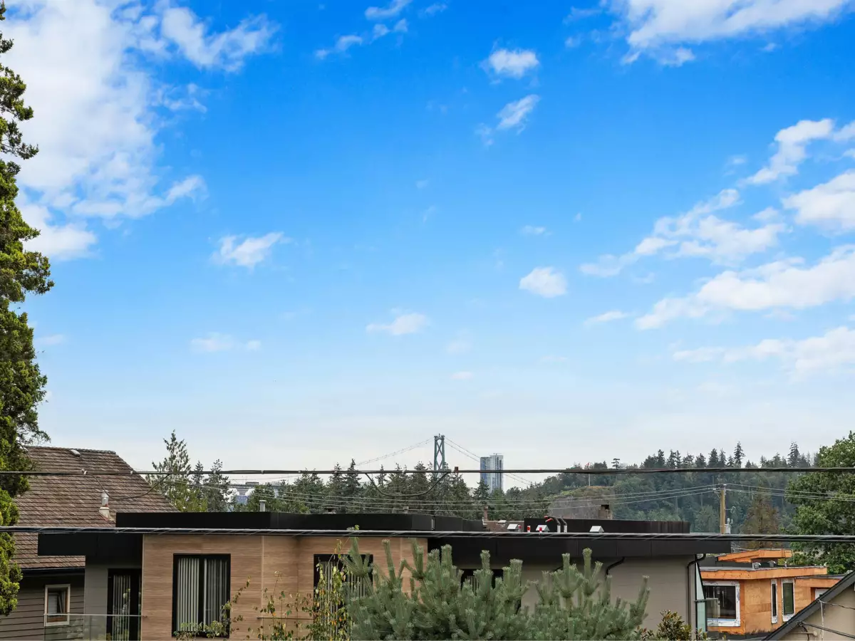 Hallway Photo of 1295 Duchess Avenue, West Vancouver, BC