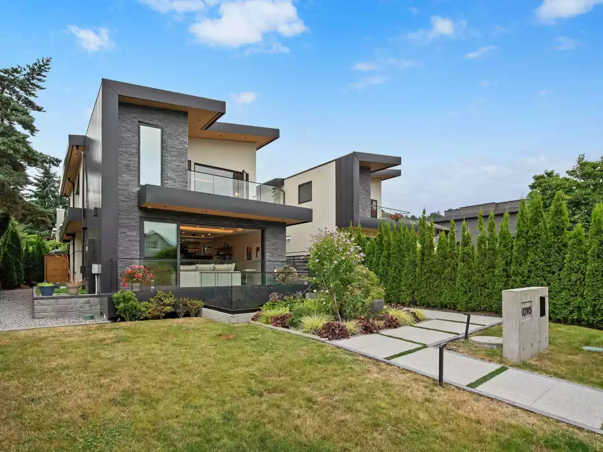 Outdoor Kitchen Photo of 1295 Duchess Avenue, West Vancouver, BC