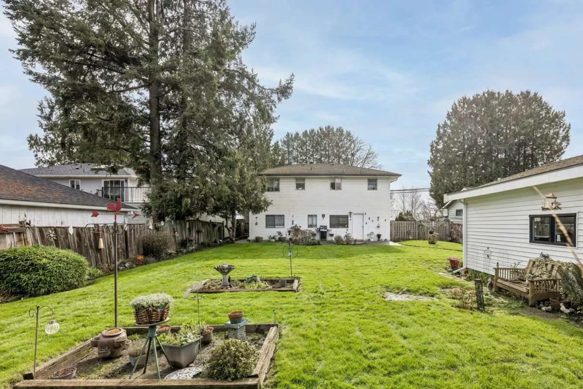 Garden / Landscaping Photo of 17311 Westminster Highway, Richmond, BC