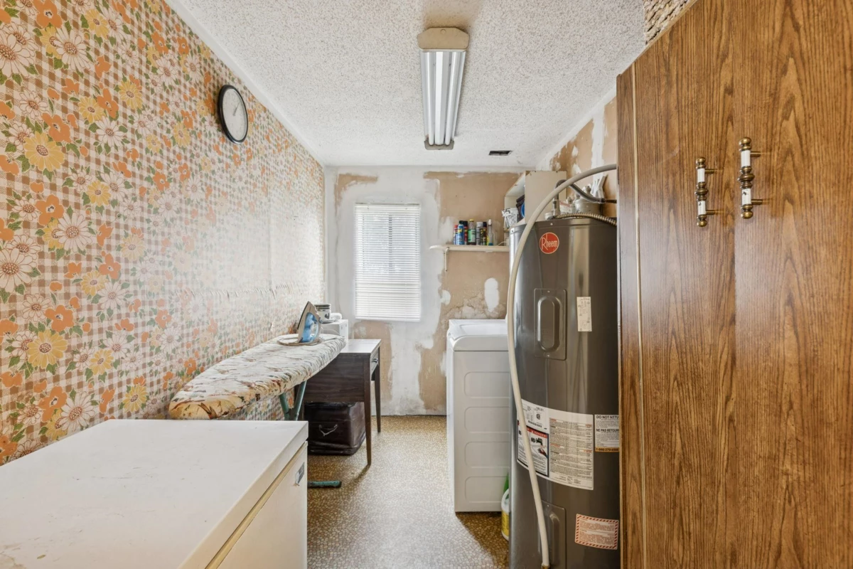 Hallway Photo of 17311 Westminster Highway, Richmond, BC