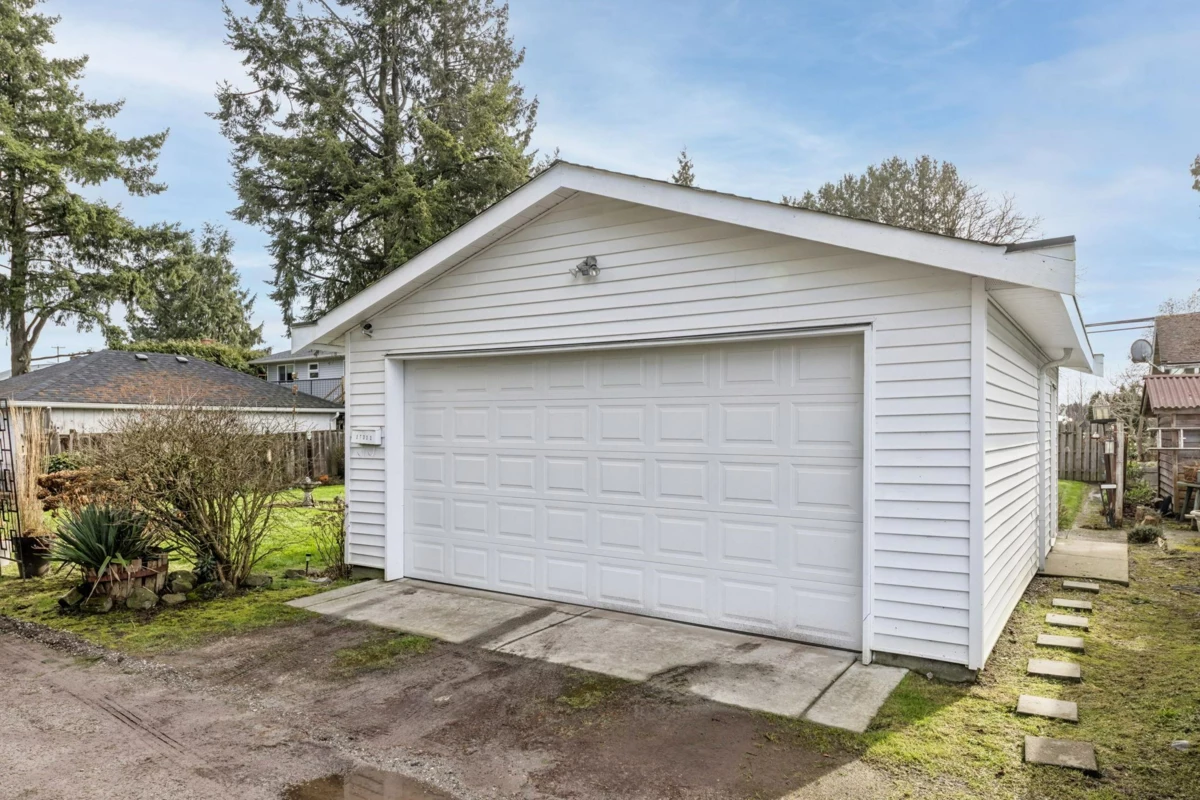 Hot Tub / Spa Photo of 17311 Westminster Highway, Richmond, BC