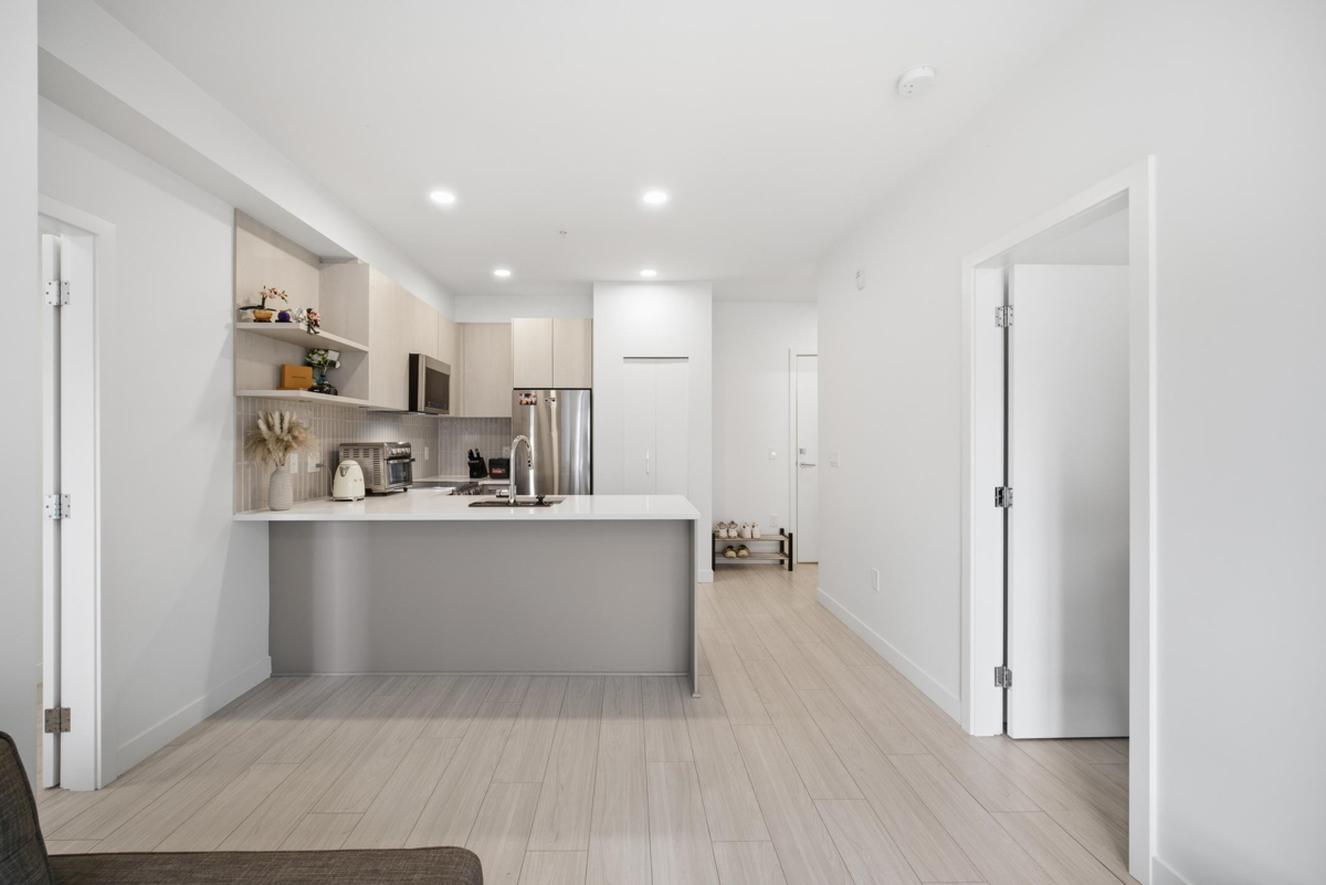 Guest Bathroom Photo of 225 10777 138 Street, Surrey, BC