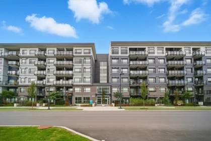 225 10777 138 Street, Surrey, BC