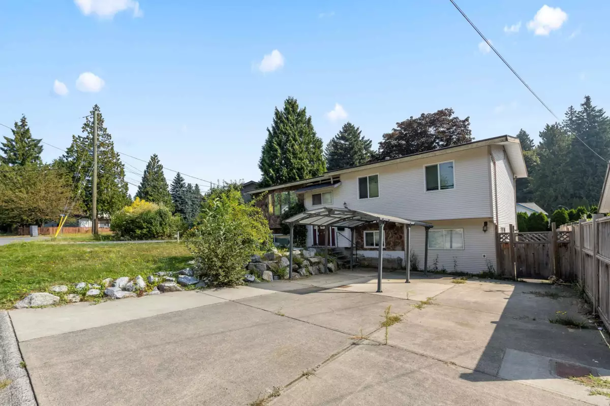Exterior Front Photo of 8074 Waxberry Crescent, Mission, BC