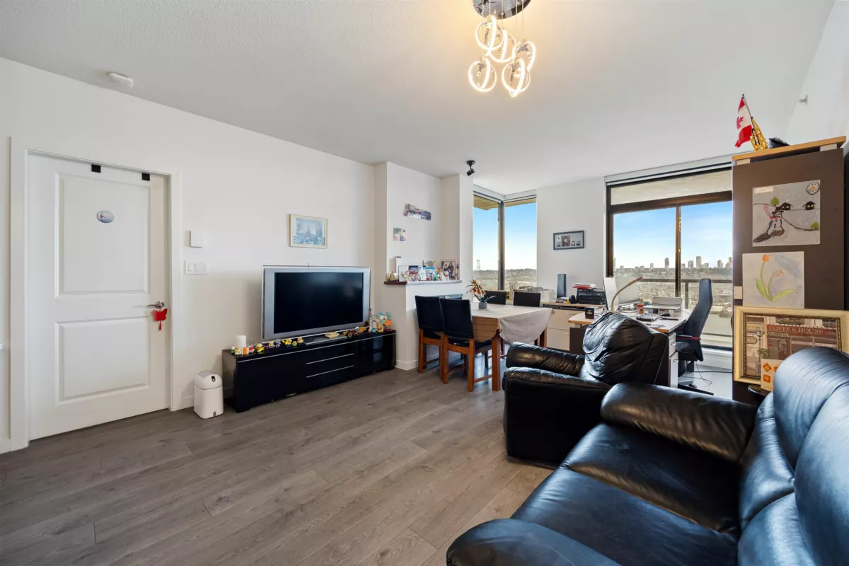 Bedroom 2 Photo of 1703 15 E Royal Avenue, New Westminster, BC