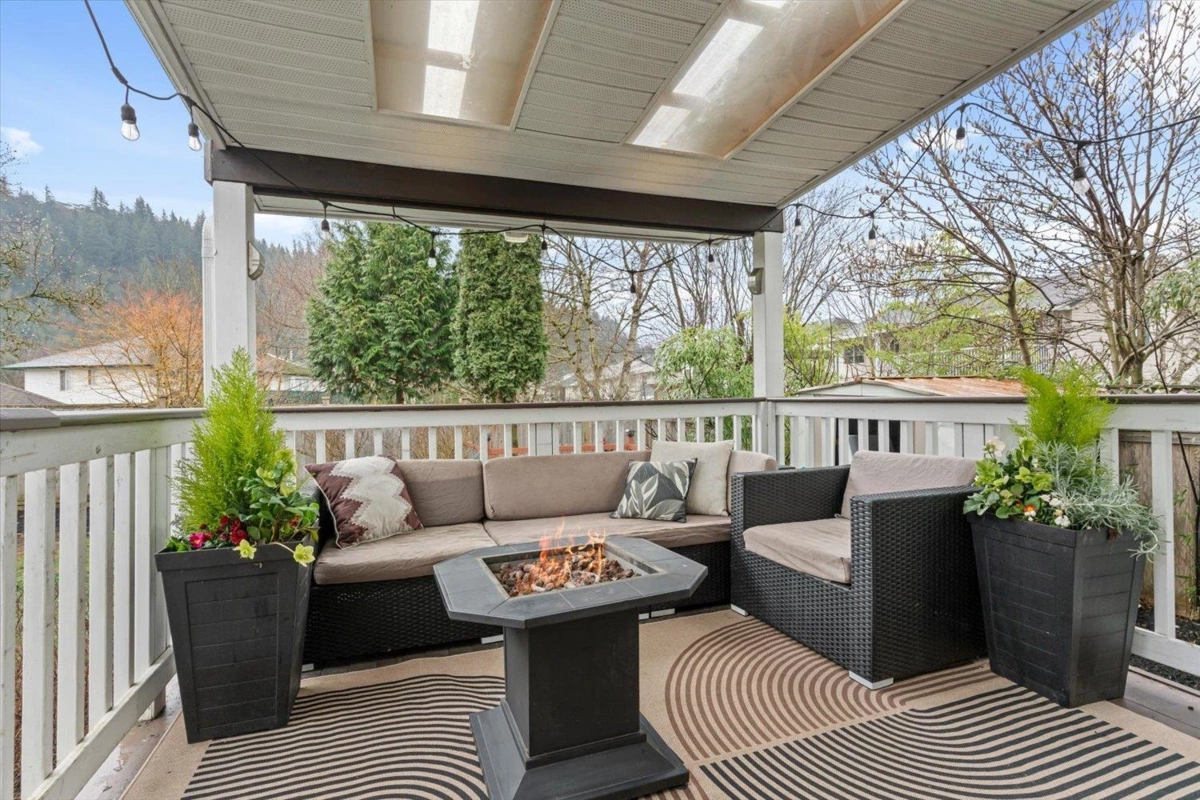 Family Room Photo of 45818 Thomas Road, Chilliwack, BC