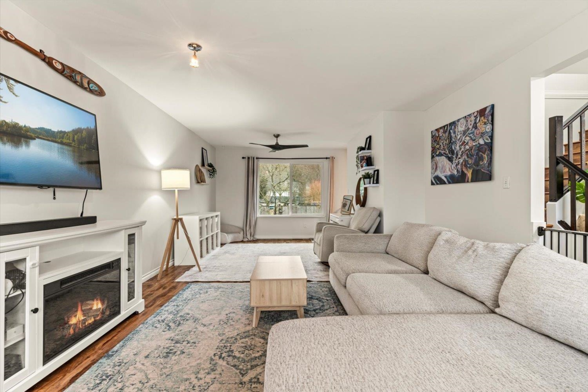 Office / Den Photo of 45818 Thomas Road, Chilliwack, BC