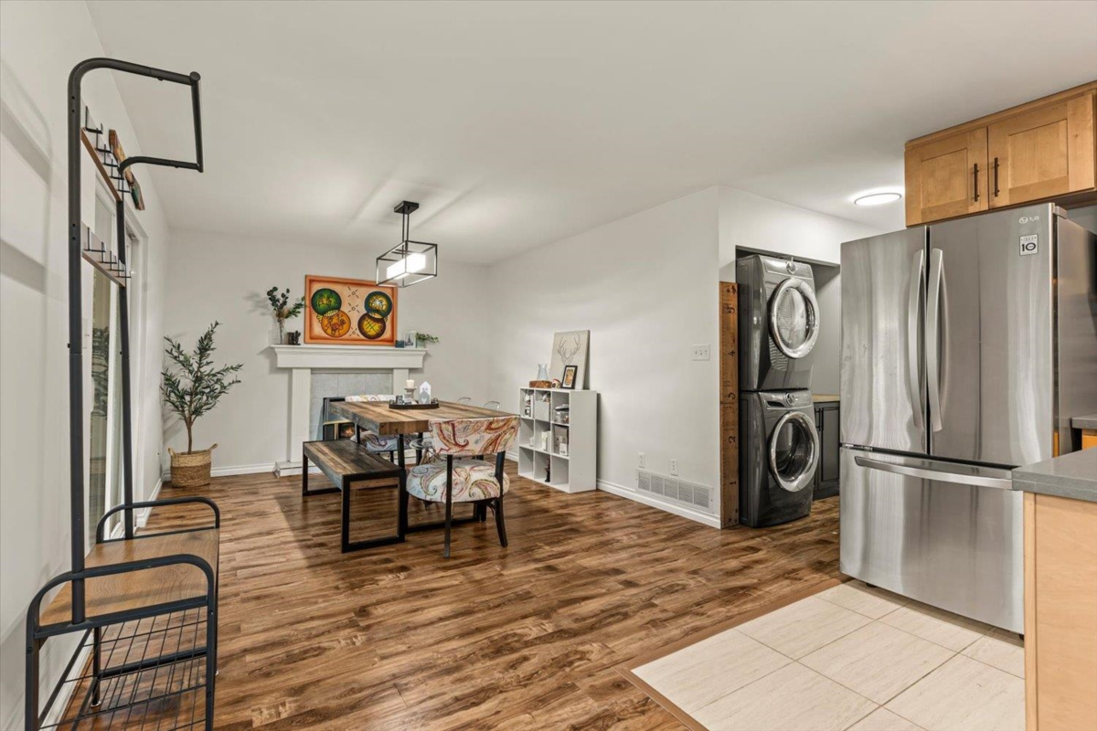 Primary Bedroom Photo of 45818 Thomas Road, Chilliwack, BC