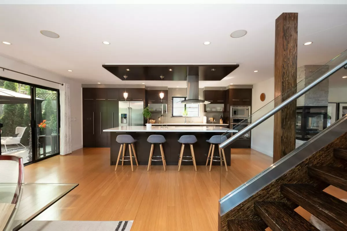 Breakfast Nook Photo of 1930 Panorama Drive, North Vancouver, BC