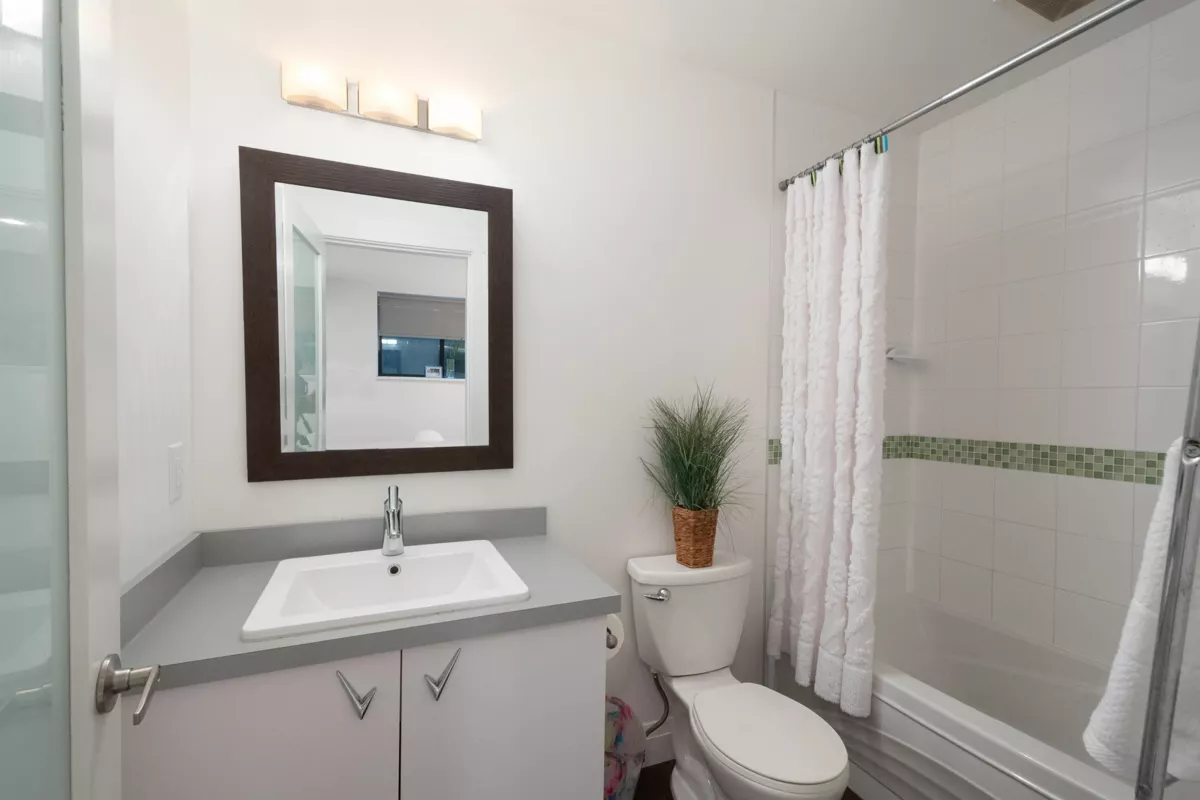 Outdoor Kitchen Photo of 1930 Panorama Drive, North Vancouver, BC