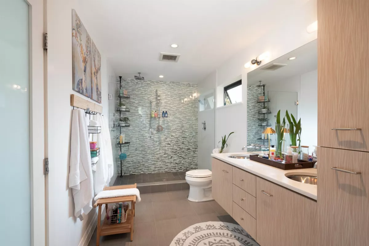 Outdoor Patio Photo of 1930 Panorama Drive, North Vancouver, BC