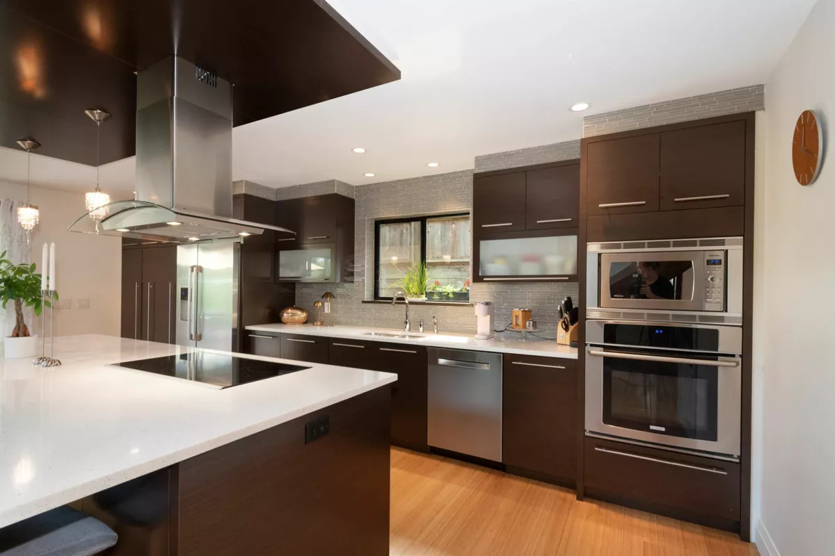 Primary Bathroom Photo of 1930 Panorama Drive, North Vancouver, BC