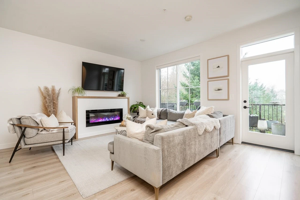 Living Room Photo of 8 7937 206 Street, Langley, BC