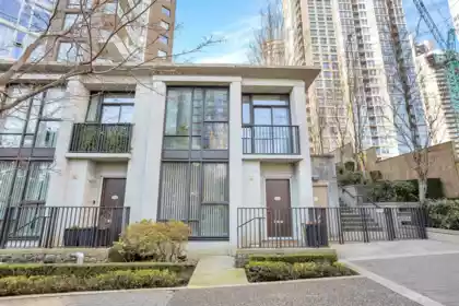 1455 Strathmore Mews, Vancouver, BC, Vancouver — Apartment/Condo for sale