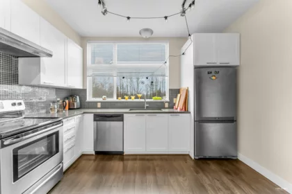 Breakfast Nook Photo of 163 2228 162 Street, Surrey, BC