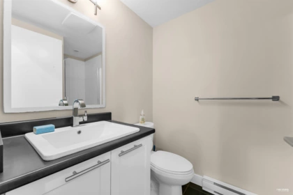 Kitchen Photo of 163 2228 162 Street, Surrey, BC