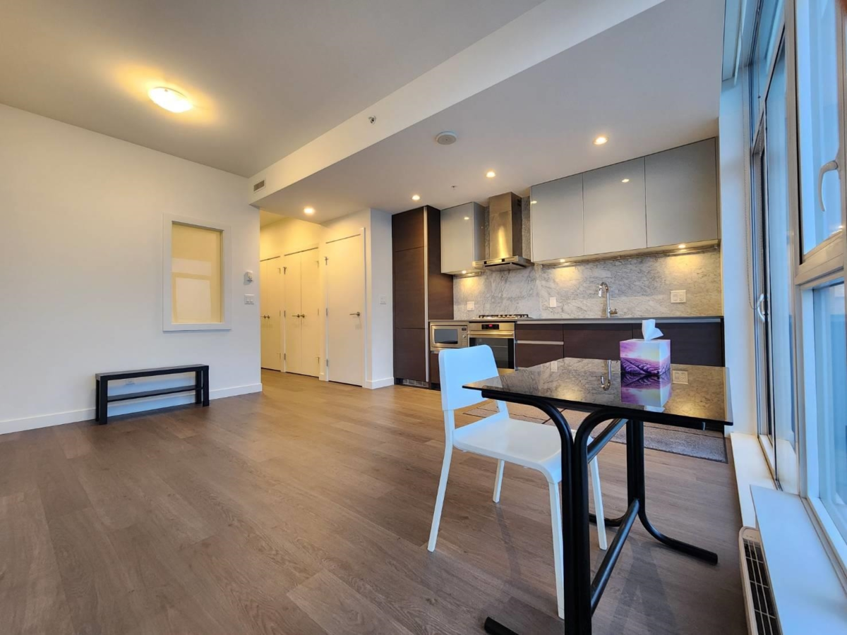 Living Room Photo of 5203 4670 Assembly Way, Burnaby, BC