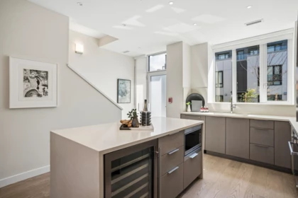 Guest Bathroom Photo of 4 6138 Birney Avenue, Vancouver, BC