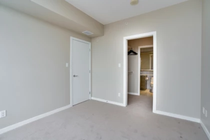 Walk-In Closet Photo of 3105 833 Seymour Street, Vancouver, BC