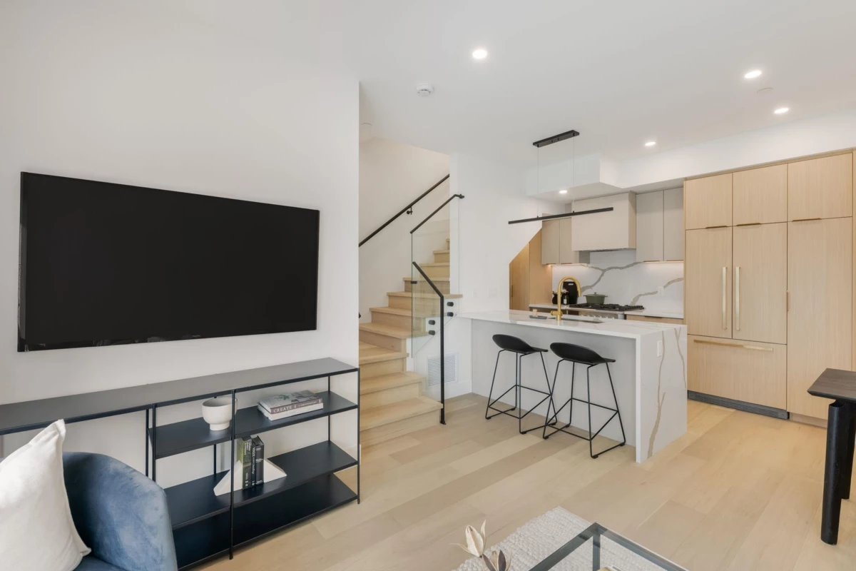 Family Room Photo of 1 550 Kaslo Street, Vancouver, BC