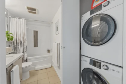 Powder Room Photo of 1707 1082 Seymour Street, Vancouver, BC