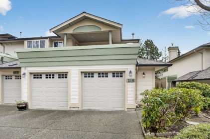 216 13888 70 Avenue, Surrey, BC, Surrey — Townhouse for sale