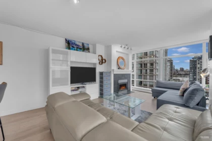 Breakfast Nook Photo of 1506 1199 Marinaside Crescent, Vancouver, BC