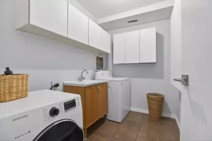 Hot Tub / Spa Photo of 8489 Nanaimo Street, Vancouver, BC