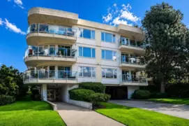 202 320 W 2nd Street, North Vancouver, BC