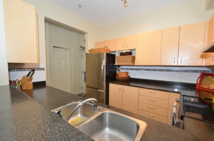 Powder Room Photo of 7 123 Seventh Street, New Westminster, BC