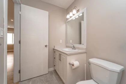 Powder Room Photo of 32565 George Ferguson Way, Abbotsford, BC