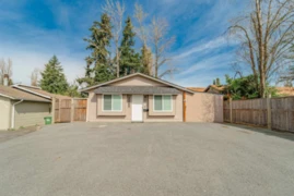 32565 George Ferguson Way, Abbotsford, BC