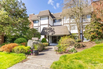 203 1379 Merklin Street, White Rock, BC, White Rock — Apartment/Condo for sale