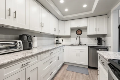 Kitchen Photo of 203 1379 Merklin Street, White Rock, BC