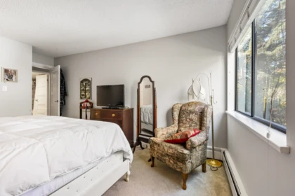 Laundry Room Photo of 203 1379 Merklin Street, White Rock, BC