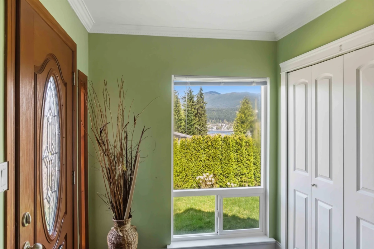 Family Room Photo of 2331 Henry Street, Port Moody, BC