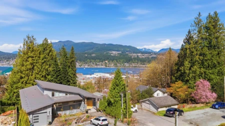 Outdoor Kitchen Photo of 2331 Henry Street, Port Moody, BC